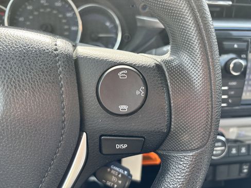 Used 2015 Toyota Corolla LE image 27