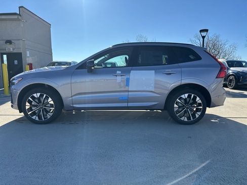 New 2026 Volvo XC60 B5 Plus w/ Protection Package Premier image 4