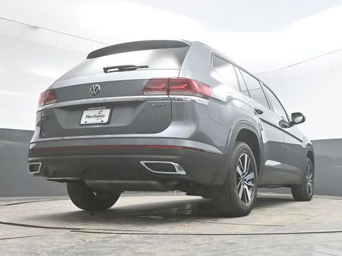 Used 2023 Volkswagen Atlas SE image 32