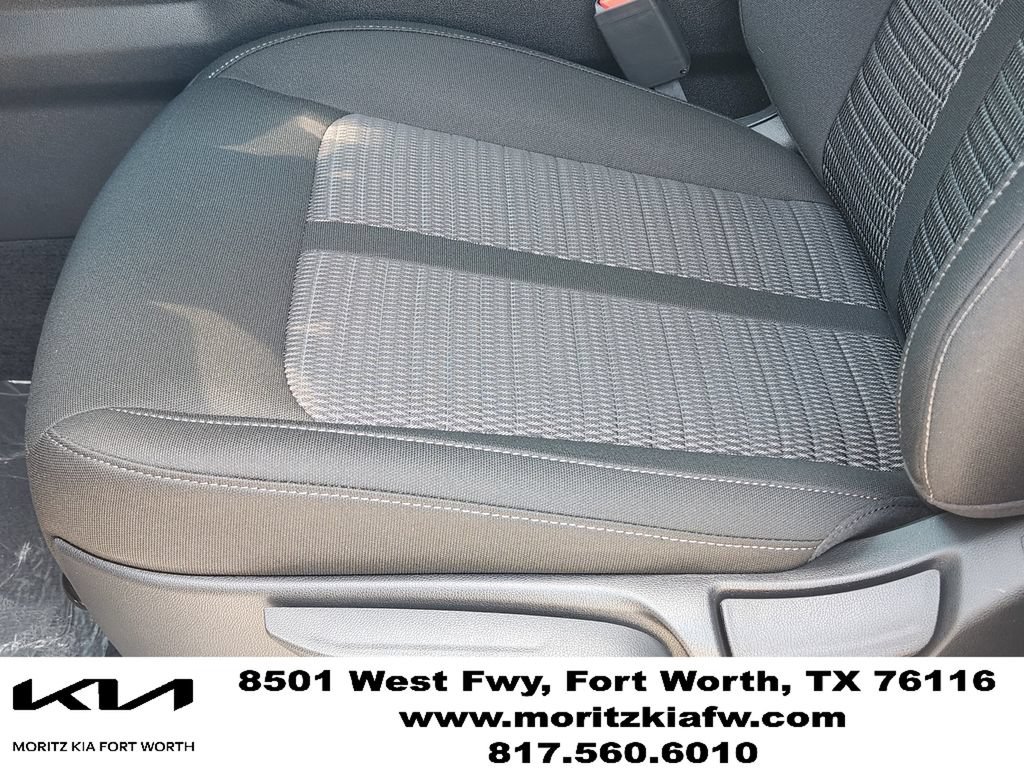 New 2026 Kia Sorento LX FWD image 17