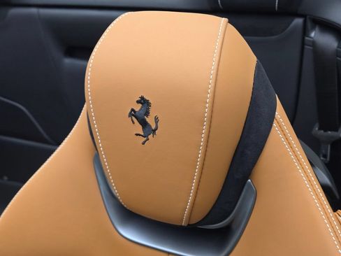 Used 2026 Ferrari Roma Spider RWD image 34