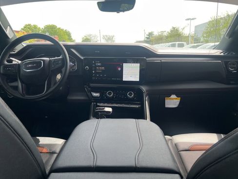 Used 2025 GMC Sierra 1500 AT4 w/ AT4 Premium Package image 25