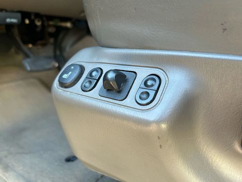 Used 2003 Ford Excursion Eddie Bauer image 24