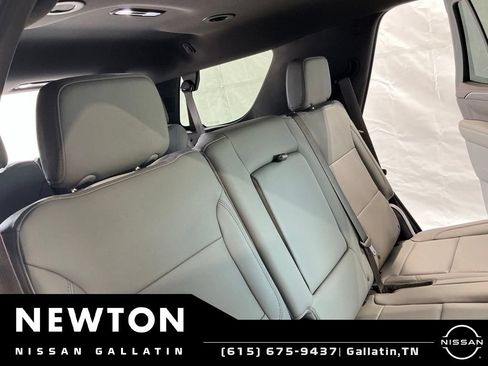 Used 2023 Chevrolet Tahoe LT AWD/4WD image 19