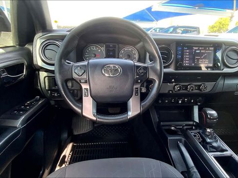 Used 2019 Toyota Tacoma TRD Off-Road w/ Technology Package RWD image 6