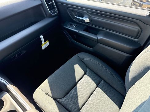 New 2026 RAM 1500 Express AWD/4WD image 16