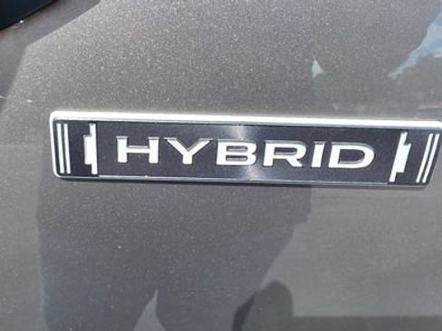 Used 2025 Subaru Forester Limited w/ Popular Package AWD/4WD image 7