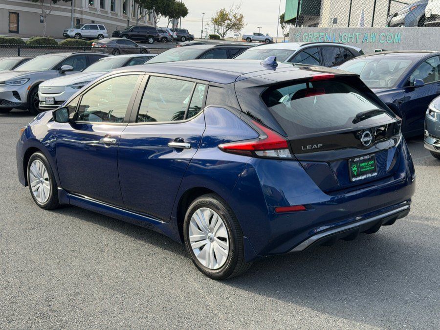 Used 2025 Nissan Leaf S FWD image 7