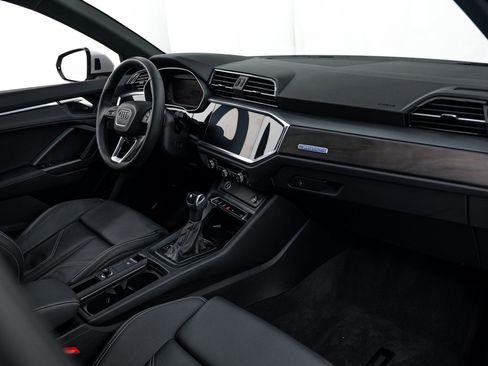Certified 2023 Audi Q3 2.0T Premium Plus w/ Premium Plus Package AWD/4WD image 12
