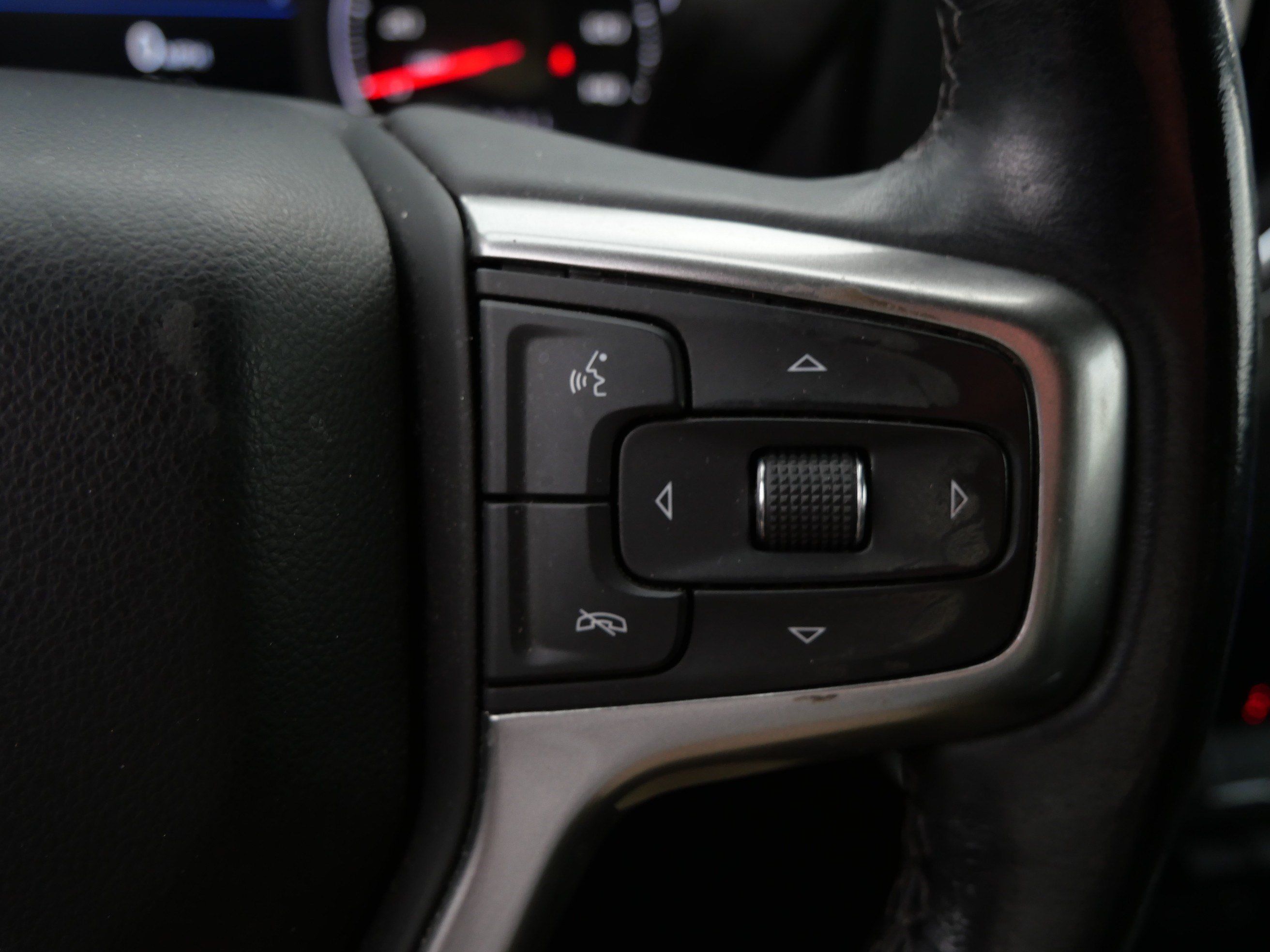 Used 2021 Chevrolet Silverado 1500 LT Trail Boss w/ Bed Protection Package AWD/4WD image 27