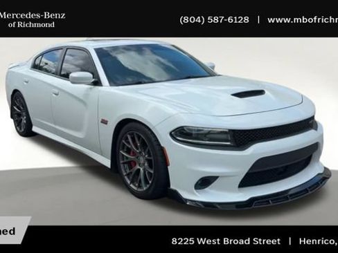 Used 2016 Dodge Charger SRT w/ Harman/Kardon Audio Group RWD image 4