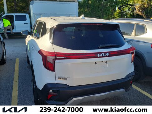 Certified 2026 Kia Seltos LX FWD image 5