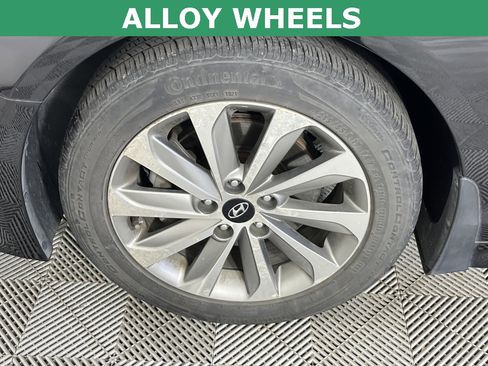 Used 2017 Hyundai Sonata Sport w/ Value Edition Package 02 image 8