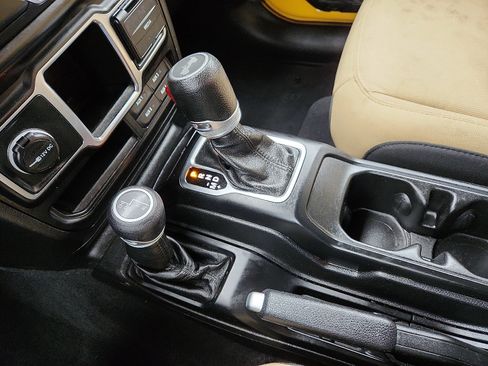 Used 2021 Jeep Wrangler Unlimited Sport AWD/4WD image 20