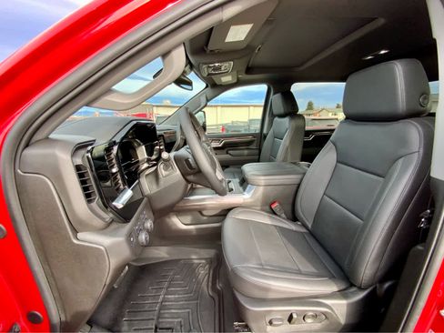 Used 2024 Chevrolet Silverado 2500 LTZ w/ LTZ Plus Package image 29