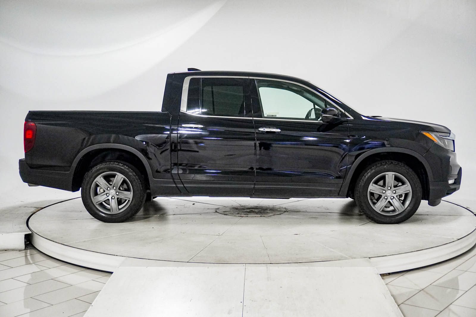 Used 2023 Honda Ridgeline RTL-E image 11