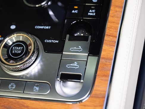 New 2026 Bentley Continental GTC AWD/4WD image 44