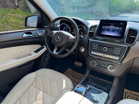 Used 2018 Mercedes-Benz GLS 550 4MATIC image 32