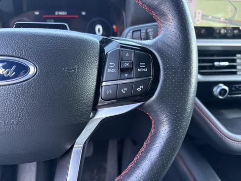 Used 2025 Ford Explorer ST-Line AWD/4WD image 17