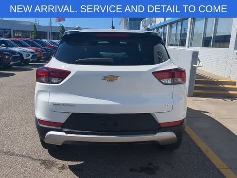 Used 2023 Chevrolet TrailBlazer LT FWD image 5