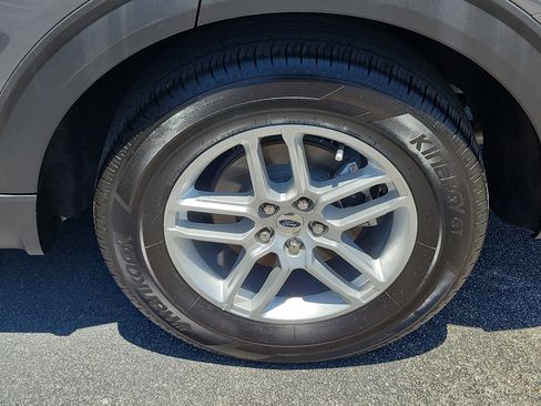 Used 2025 Ford Explorer Active RWD image 8