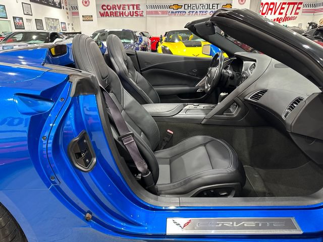 Used 2014 Chevrolet Corvette Stingray Convertible w/ 2LT Preferred Equipment Group RWD image 10