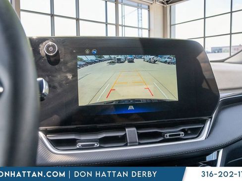Used 2025 Chevrolet Equinox LT FWD image 8