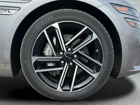 New 2026 Genesis G80 2.5T Advanced image 37