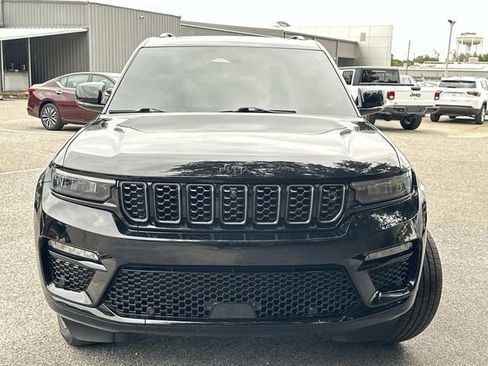 Used 2025 Jeep Grand Cherokee Summit image 2