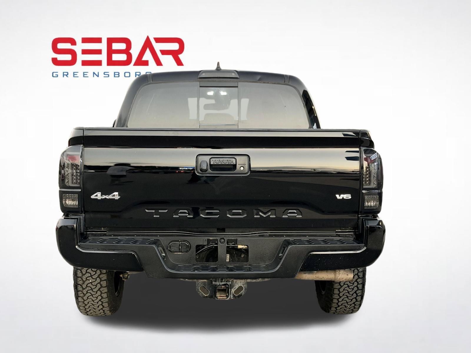 Used 2023 Toyota Tacoma SR5 w/ Technology Package AWD/4WD image 9