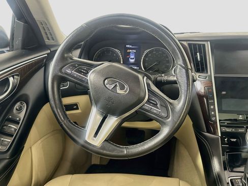 Used 2019 INFINITI Q50 Luxe w/ Essential Package (3.0T Luxe) RWD image 17