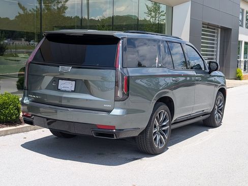 Used 2024 Cadillac Escalade Sport Platinum w/ LPO, Floor Liner Package AWD/4WD image 7