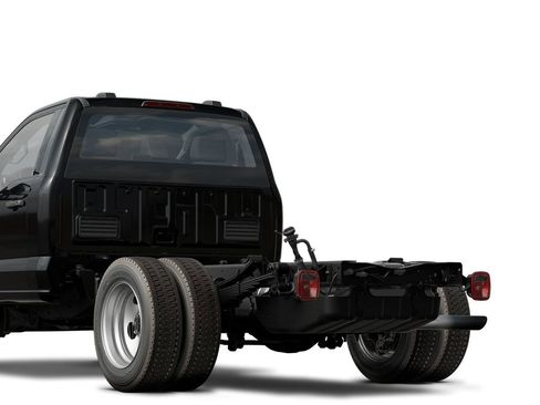 Used 2024 Ford F450 XLT w/ XLT Value Package RWD image 2