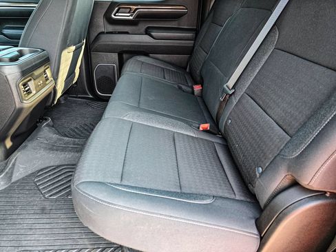 Used 2024 Chevrolet Silverado 1500 LT Trail Boss w/ Convenience Package II AWD/4WD image 33