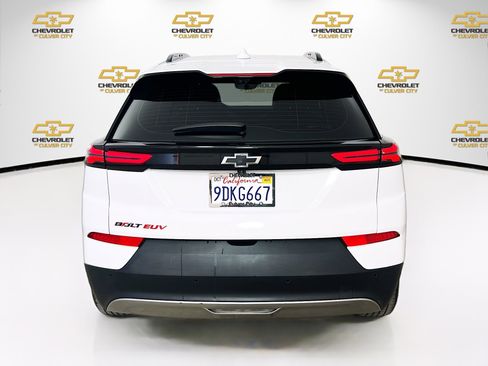 Used 2023 Chevrolet Bolt EUV Premier w/ Sun & Sound Package image 6