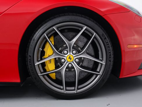 Certified 2014 Ferrari F12 Berlinetta RWD image 33