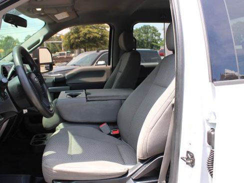 Used 2019 Ford F250 XLT AWD/4WD image 18