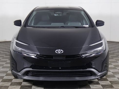Used 2023 Toyota Prius LE image 9
