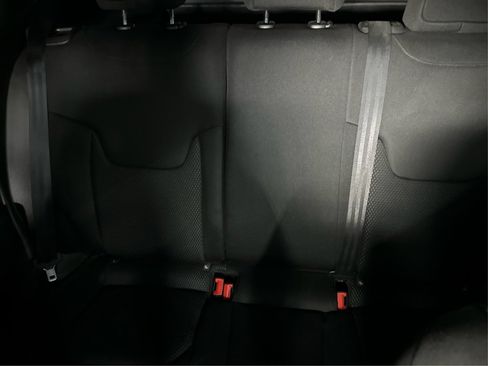 Used 2020 Jeep Renegade Altitude image 24