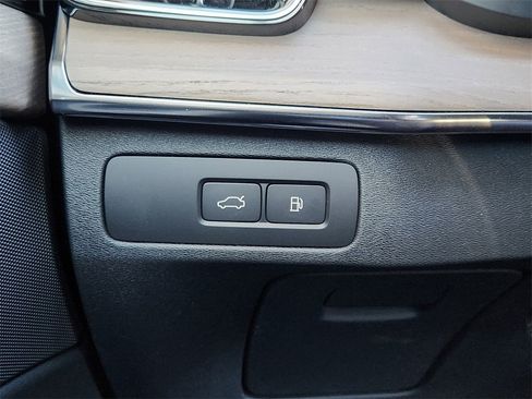 New 2026 Volvo XC90 T8 Plus image 11