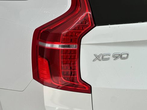 Used 2019 Volvo XC90 T6 Inscription w/ Luxury Package image 12