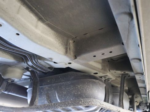 Used 2005 Honda Element EX image 26