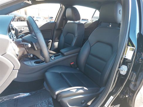 Used 2019 Mercedes-Benz GLA 250 4MATIC image 15