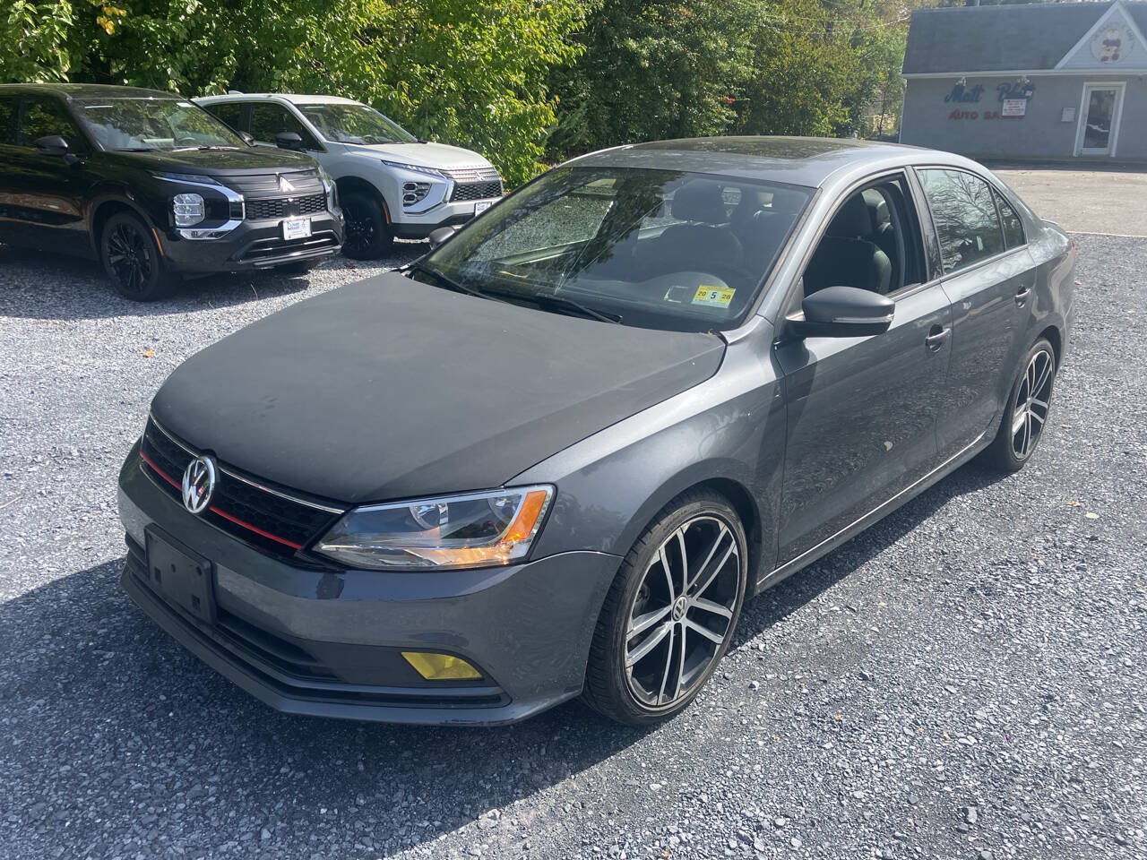 Used 2017 Volkswagen Jetta SE FWD image 1