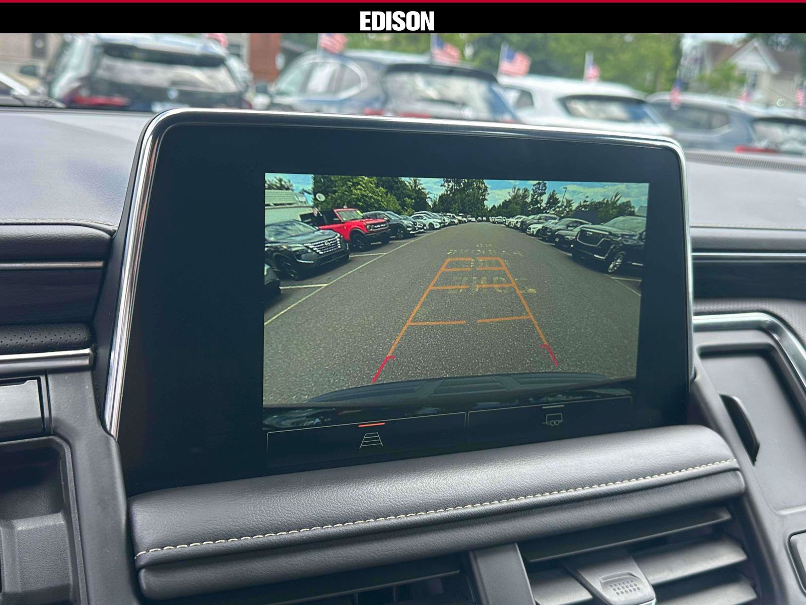 Used 2024 GMC Yukon SLT AWD/4WD image 27