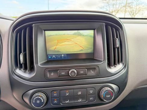 Used 2018 Chevrolet Colorado W/T w/ WT Convenience Package image 19