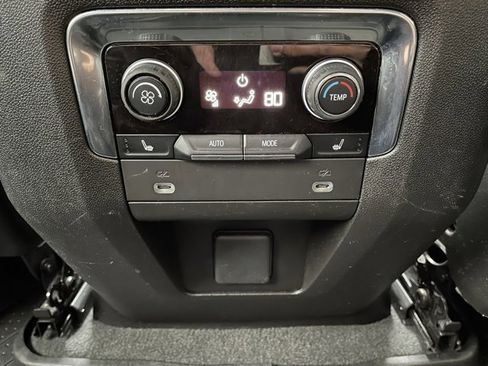 Used 2022 Chevrolet Tahoe RST w/ Luxury Package image 26