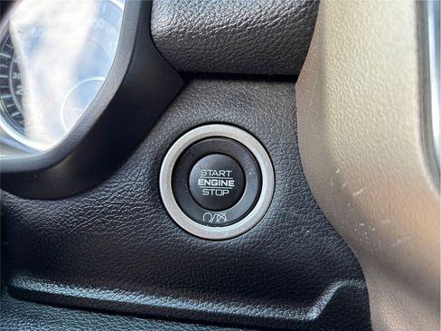 Used 2022 RAM 2500 Laramie w/ Safety Group B image 30