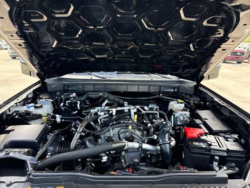 Used 2025 Ford Bronco Outer Banks AWD/4WD image 30