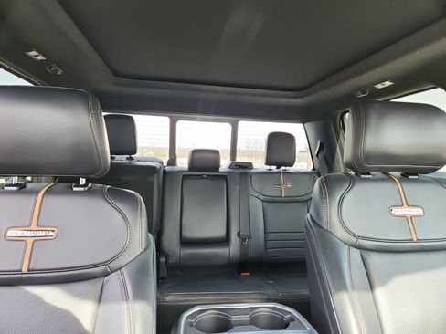 Used 2024 Ford F350 Platinum w/ FX4 Off-Road Package image 20